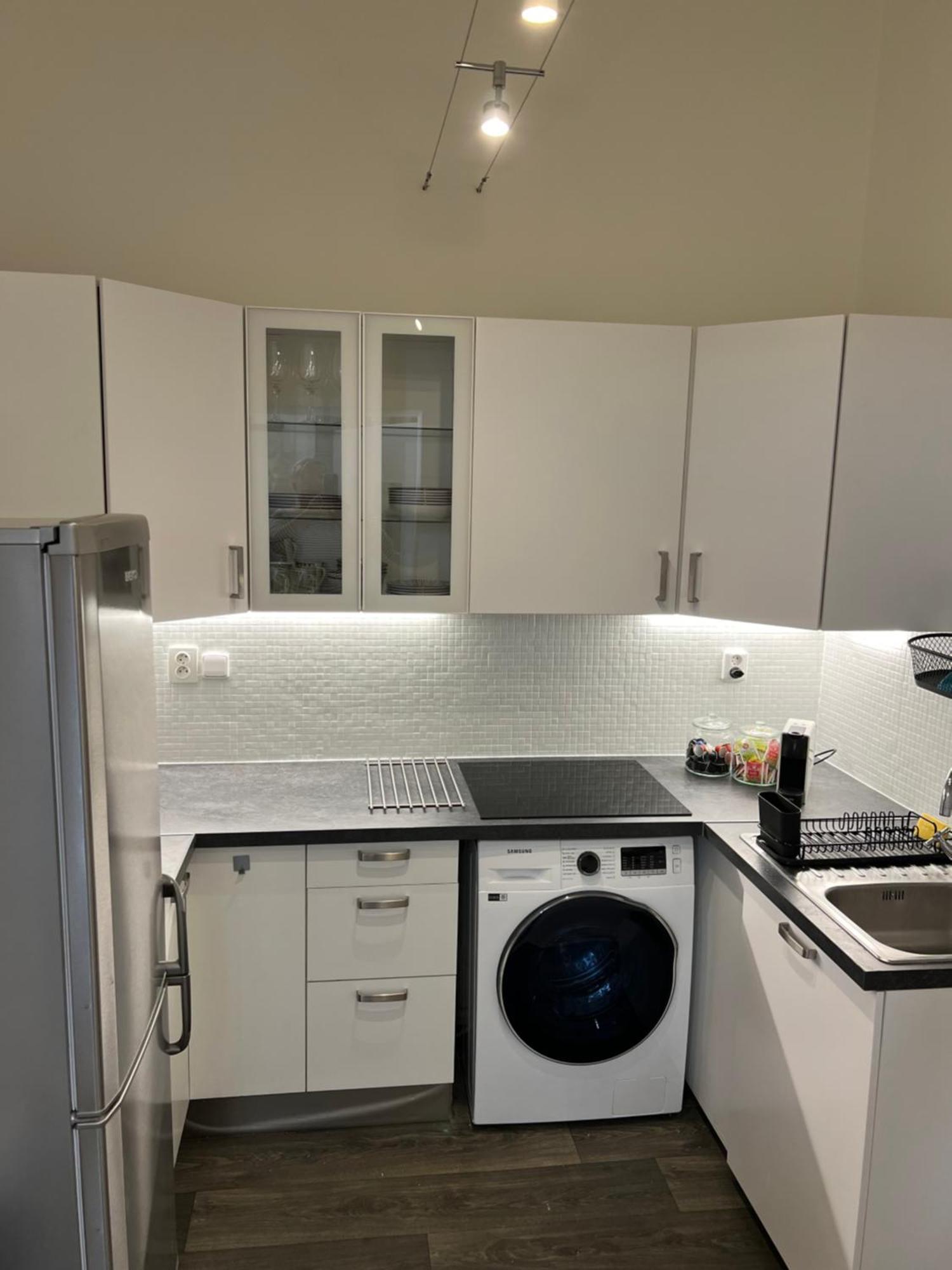 Parking Apartment *